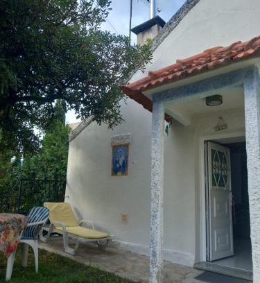 Bouro Haus | Casa do Paço com Jardim Privado - Centro de Terras de Bouro, Gerês