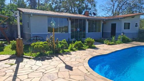 Guararema Sonstige | Casa em Guararema com Piscina e área gourmet