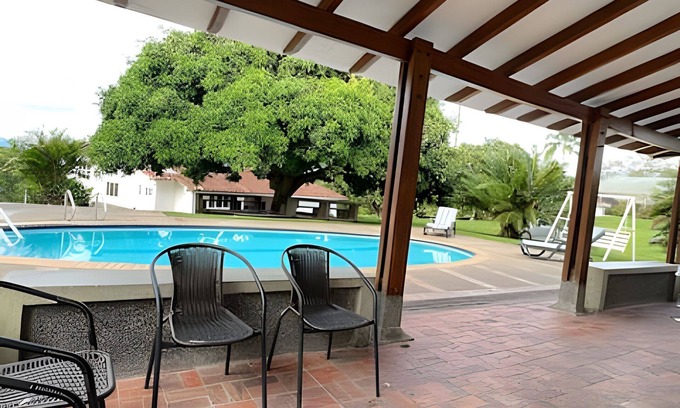 Pereira Haus | Casa en Cerritos|Piscina| 4 habs