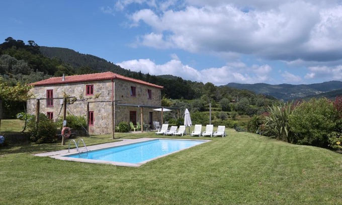 Bico Haus | Casa férias, piscina, Ponte de Lima