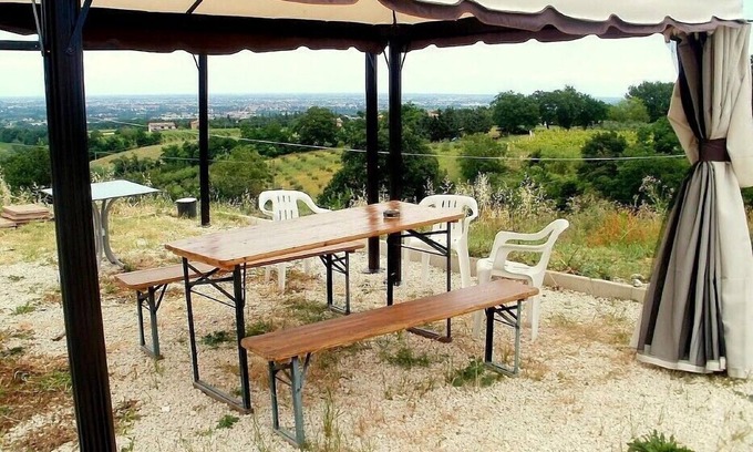 Pieve Salutare Haus | Casa Girotondo A: A welcoming apartment situated in a quiet location, a few minutes from the town center, with Free WI-FI.