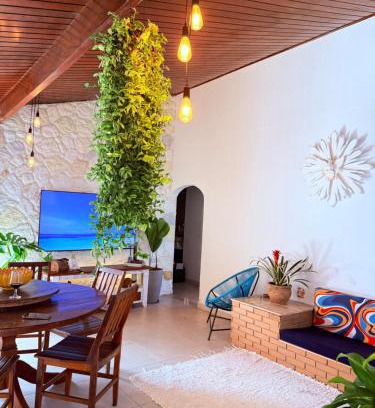 Lazaro Haus | Casa grande com piscina churrasqueira e garagem Praia do Lázaro Ubatuba