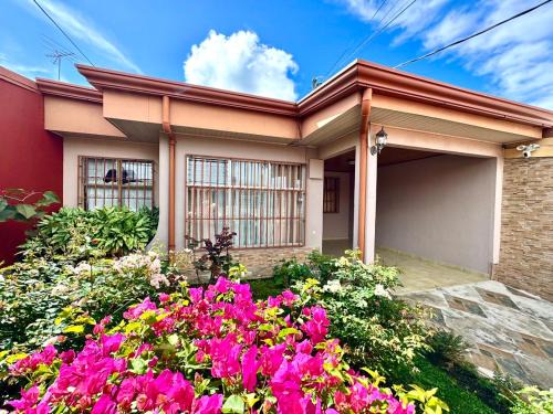 Roble Wohnung | Casa independiente de un piso en Barva Heredia Costa Rica
