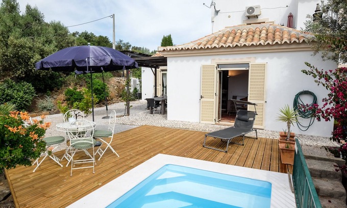 Fonte do Bispo Haus | Casa Ithaka, a Charming 2 bed Country House With Plunge Pool