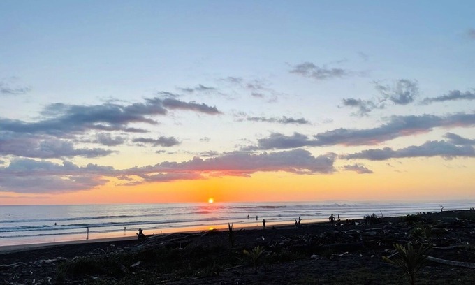 Playa Hermosa Haus | Casa Lapa Roja