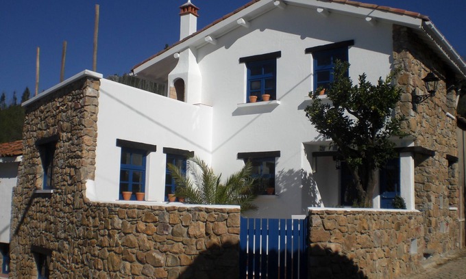 Figueiro dos Vinhos Haus | Casa Laranjeira - schönes Haus in kleinem ländlichen Weiler
