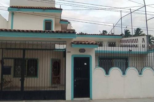 Barra de Navidad Haus | Casa Las Palmas Barra de Navidad, Jalisco.