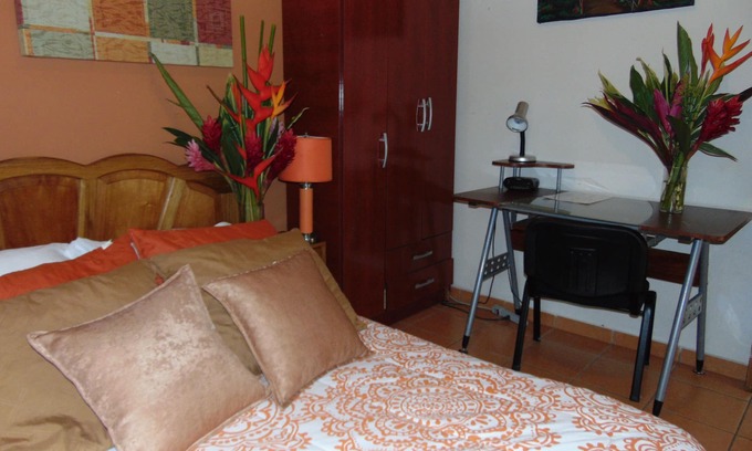 Pavas Bed & Breakfast | Casa Lima B & B Junior Zimmer # 8