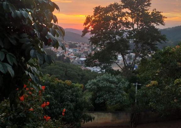 Aguas de Lindoia Haus | casa montanha com piscina