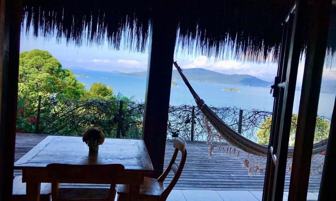 Paraty Haus | Casa na Praia com vista para o mar