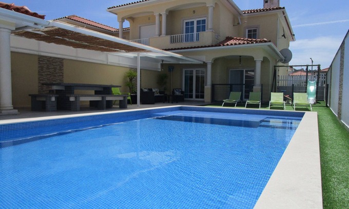 Nazare Haus | Casa Nazaré ****