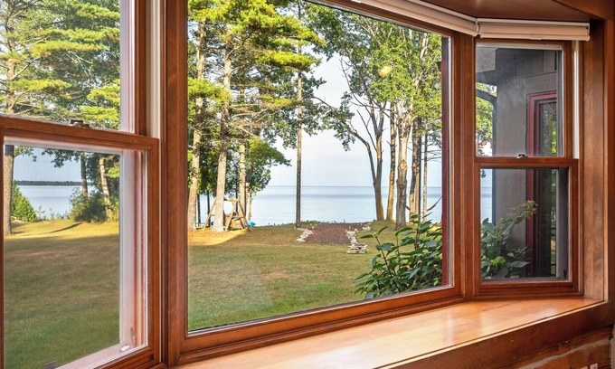 Baileys Harbor Haus | Casa North CASA Charming 2-bedroom house in enchanting Baileys Harbor