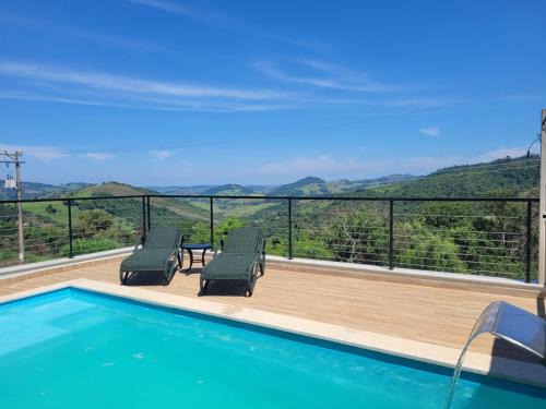 Aguas de Lindoia Haus | Casa nova, piscina e vista para as montanhas