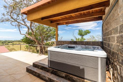 Pacuare Reserve Kabine | Casa Ocaso, vistas espectaculares y jacuzzi para relajarte