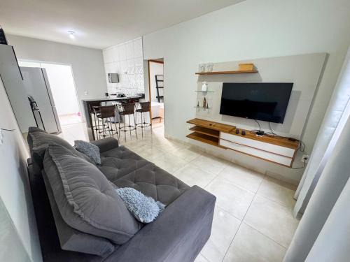 Shopping Park Haus | Casa Para Até 5 Hospedes Próximo UNITRI, Uberlândia Shopping e Palácio de Cristal