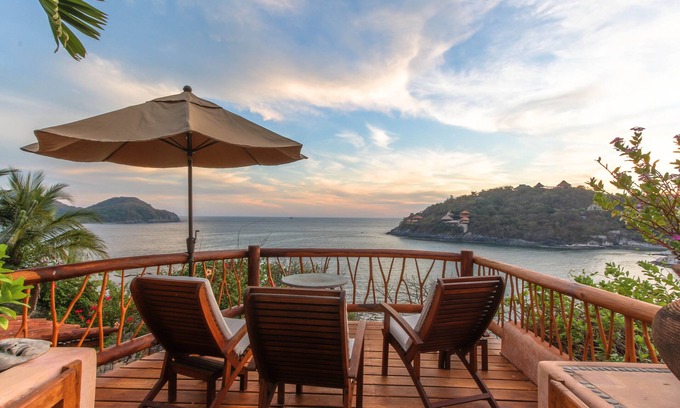 Zihuatanejo Haus | CASA PARAISO, Beyond Compare in Zihuat!