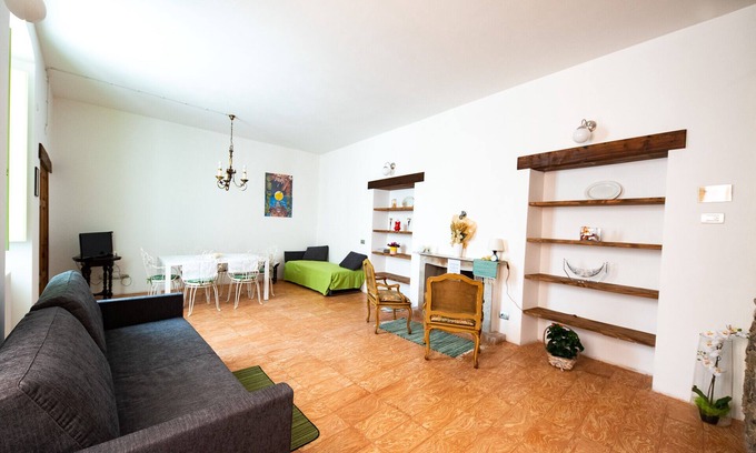 Gera Lario Haus | CASA PIODEE: Wunderschöne Wohnung im zentralen Bereich mit großen Terrassen
