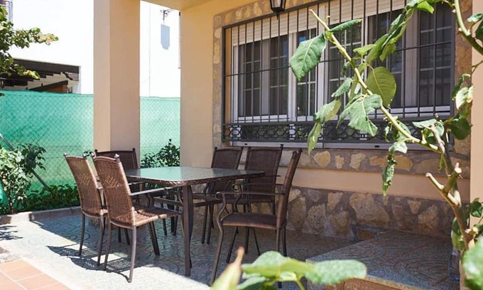 Santiago-Pontones Haus | CASA PUERTA DEL BOROSA