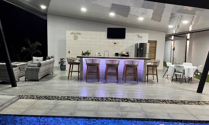 Socastee Haus | Casa Pura Vista - Pool Home Sanctuary