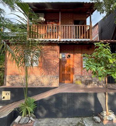 Puerto Triunfo Haus | Casa refugio Natural