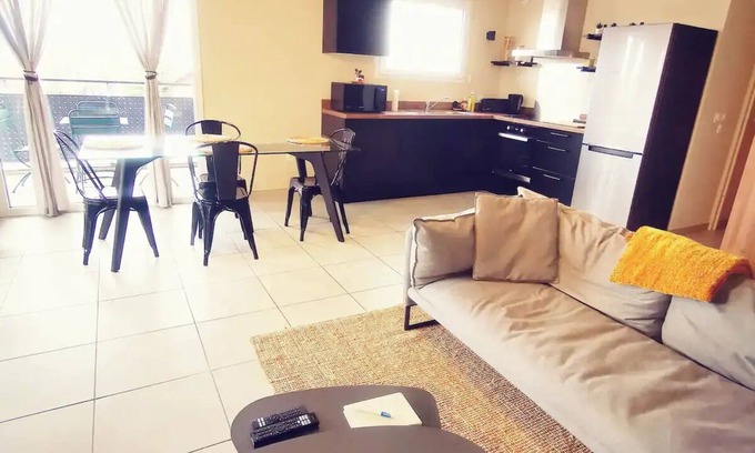 Thonon-les-Bains Wohnung | Casa Rosa T3 centre-ville WiFi - Thonon-les-Bains