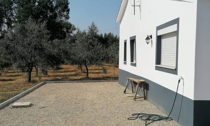 Arega Haus | Casa Rural Remodelada com Piscina Insuflável e Churrasco ! Aceitam-se Animais