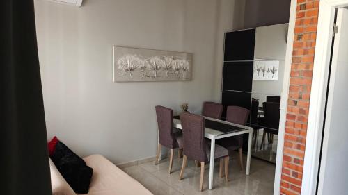 Hohenau Wohnung | Casa Shalom 2 Room App! Internet! Parking! Sauna! Quiet! Central! Esperanza village!