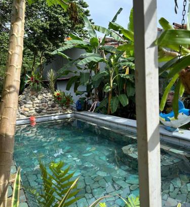 Guapiles Wohnung | Casa Sophia 3 listings Apartment 1 or Apartment 2 separately or Apt 1 and 2 together all with FO internet
