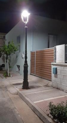 Loutraki Haus | casa zervos - Abode of Light