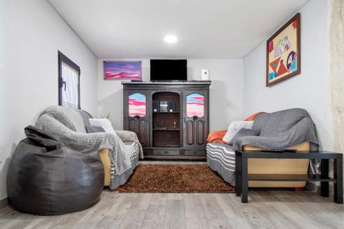 Cabril Haus | Casaesquerda Cinza
