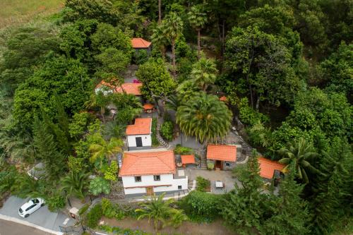 Tabua Wohnung | Casas da Terça - modern comfort in traditional houses set within 300sqm of private gardens to explore