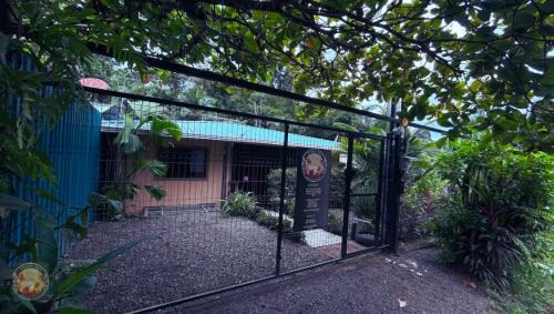 Drake Bay Haus | Casita happy feet and tours corcovado