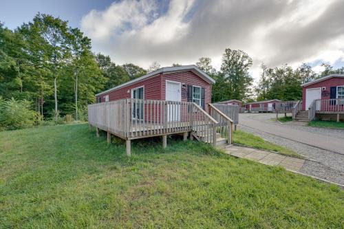 Cassopolis Haus | Cassopolis Cabin with On-Site Fishing Pier!