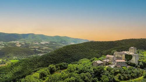 Gualdo Cattaneo Wohnung | Castello di Cisterna Uno