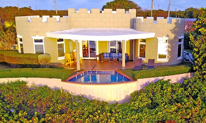 Gun Bay Haus | Castle Guesthouse: Cozy Guest Cottage w/ Private Pool and Deck with Ocean Views!