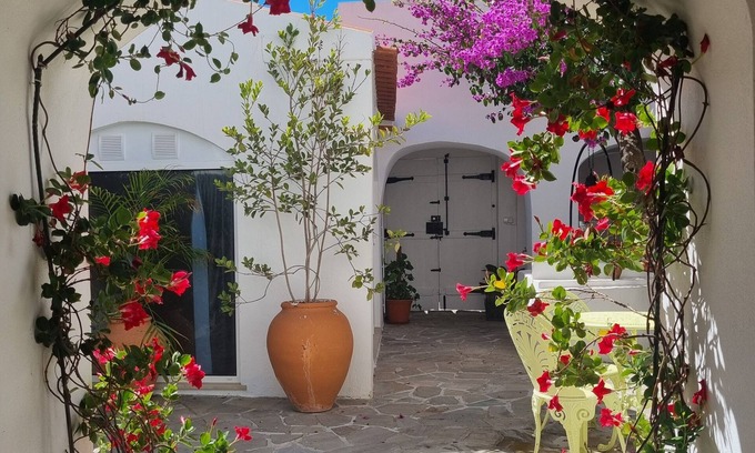 Sines Haus | Castle House and Beach