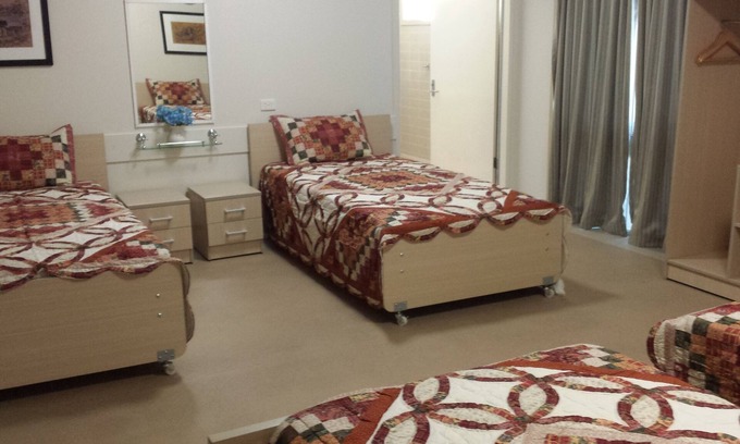 Rathmines Resort | CATALINA LAKEFRONT pelican wing Fully Wheelchair Accessible accommodation