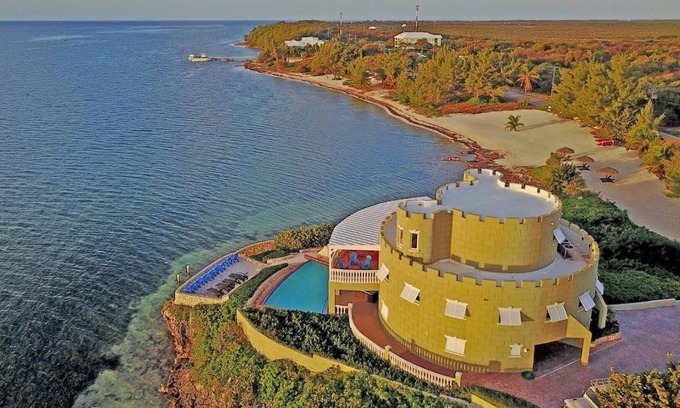 Gun Bay Haus | Cayman Castle by Grand Cayman Villas & Condos