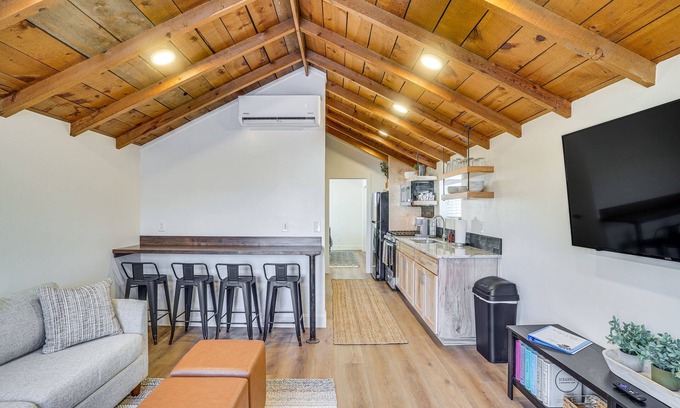 Cedar City Wohnung | Cedar City Studio Retreat: Patio, Fire Pit & Grill