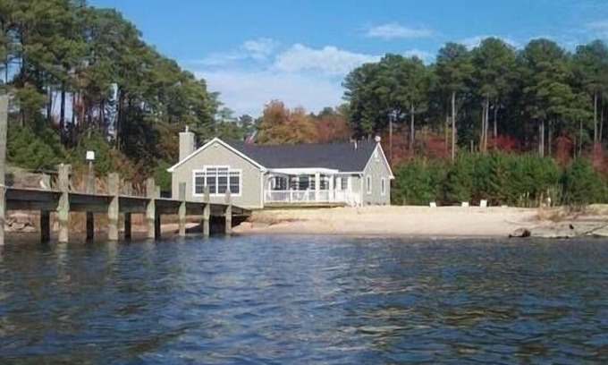 Woolford Hütte | 6. 5 Morgen Waterfront Family Retreat mit Pool und Sandstrand!