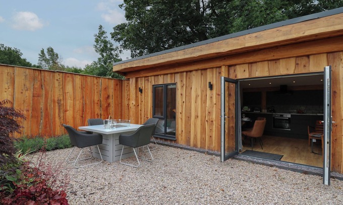 Llangadfan Hütte | CELYN, pet friendly, character holiday cottage in Llangadfan