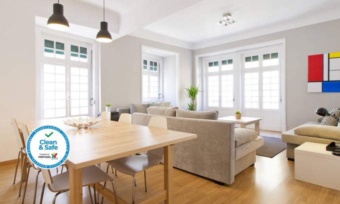 Misericordia Wohnung | CENTRAL CHIADO,5 ROOMS UP TO 20 PEOPLE