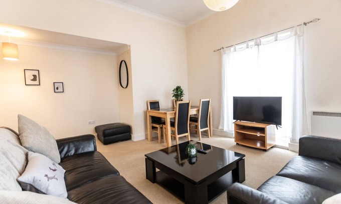 Swindon Wohnung | Central Location*Long Stay Discounts*Free Parking