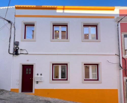 Setubal Wohnung | Central & Sunny Apt 10m to Beach, By TimeCooler