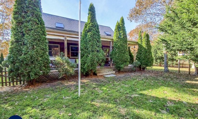 Lagoon Heights Haus | Centrally located home in private neighborhood of Oak Bluffs.