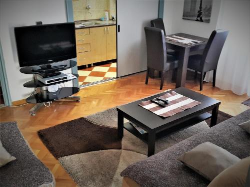 Downtown Wohnung | Centre Point Apartment