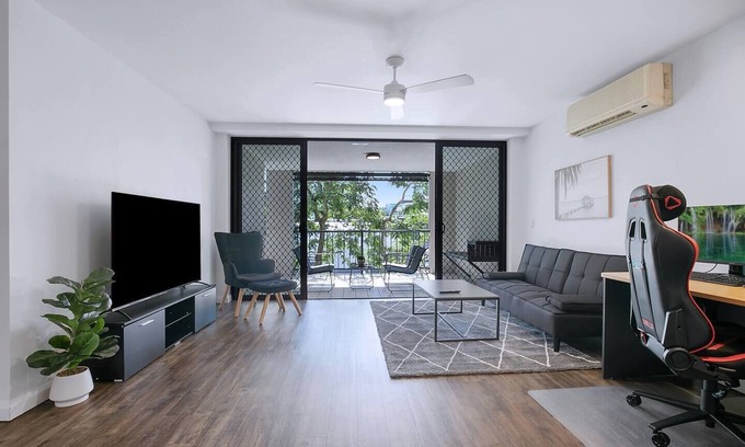 Toowong Wohnung | Centro at Toowong Modern Spacious Living with Pool