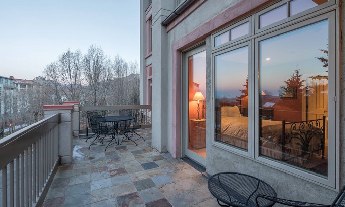 Mountain Village Wohnung | Centrum 302 by Avantstay Gorgeous Condo w/ Great Views & Steps Away From Ski Runs!