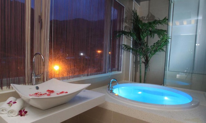 Datong Haus | Cha Guo Zi