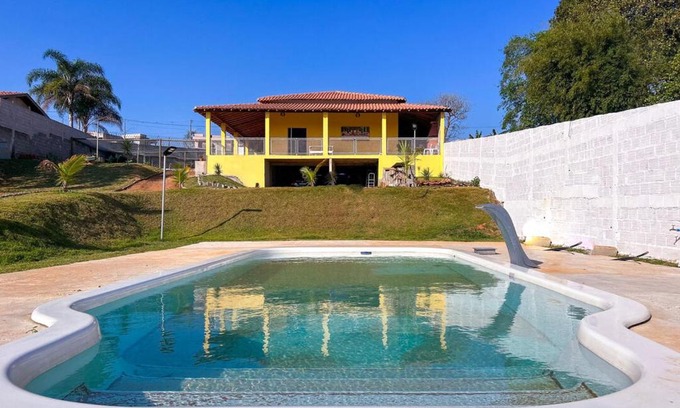 Sao Jose dos Campos Haus | Chacara com piscina, churrasq e WiFi em Taubate SP